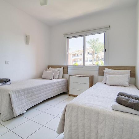 Iris Village Block 12-105 Paphos Luaran gambar